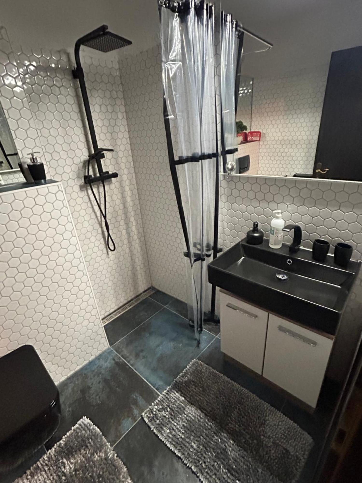 Andys Bergblick Apartment Лойташ Екстериор снимка